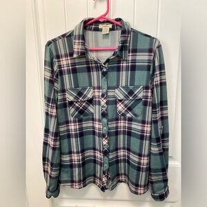 Love potion green plaid button up. Size large Petite. Roll tab sleeves.